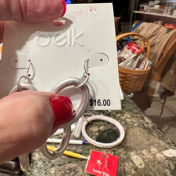 Silver dangle earrings - Picture 2 of 3